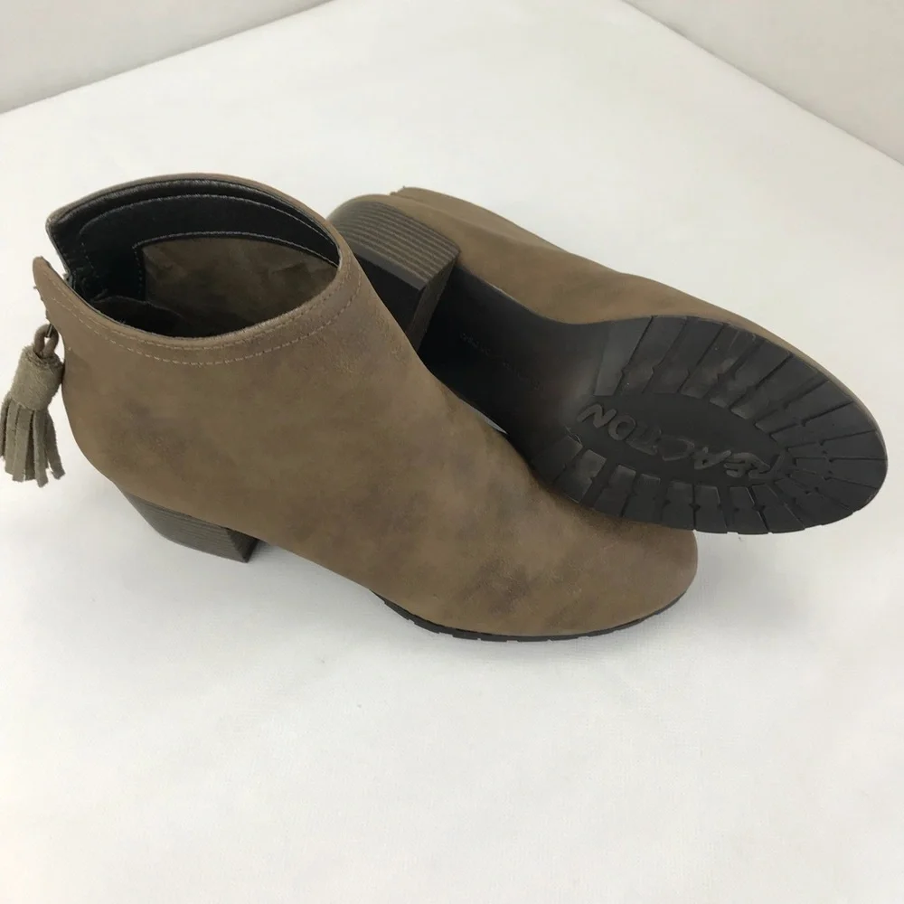 Reaction Kenneth Cole ankle boots suede women tan western bohemian casual city 8